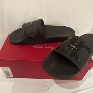 Salvatore Ferragamo Slides Men🥰 Authentic